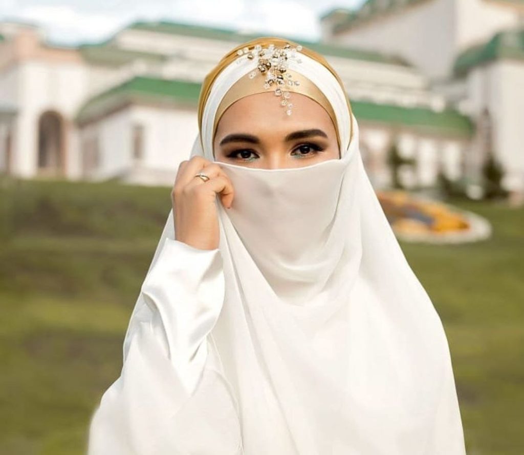 Как завязать платок по-мусульмански?